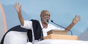 Morari Bapu pays tribute to women on International Women’s Day