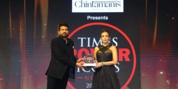 Direct Credit Group’s CEO Yogendra Kumar Wins Excellence in Tailored Financial Solutions at Times Power Icons