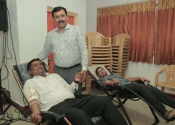 A Birthday of Purpose: Nirav Shah Inspires 350+ Blood Donations in Surat