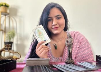 Tarot as a Guide to Self-Empowerment and Emotional Healing