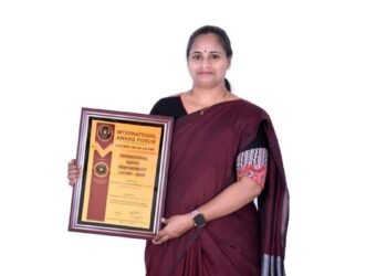 Breaking Barriers Mrs Bhuvaneshwari Ramesh Kumaar Wins International Social Responsibility Award 2025