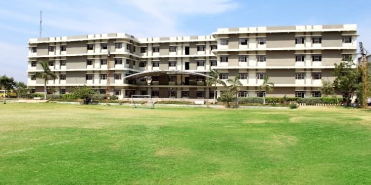 Sigma University: Shaping Future Leaders with Innovation and Excellence