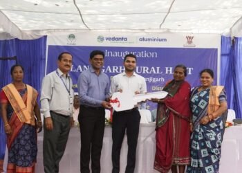 Lanjigarh Rural Haat: Kalahandi Collector dedicates 36 new shop rooms built by Vedanta and NABARD