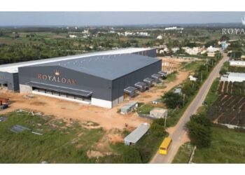 Royaloak Furniture Expands B2B Vertical with Custom Solutions for Institutions and Corporates across India