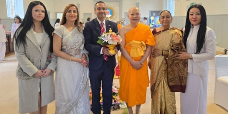 Neil Lal Named “Man of the Decade” by UK Buddhist & Thai Community, Receives Blessing from Dalai Lama