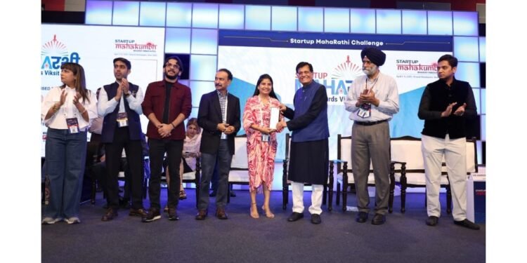 CoLLearn wins 1st prize in Gaming & Sports Category at Startup Mahakumbh 2025