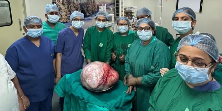 Successful Removal of 18 kg Ovarian Tumour from 68-Year-Old Woman