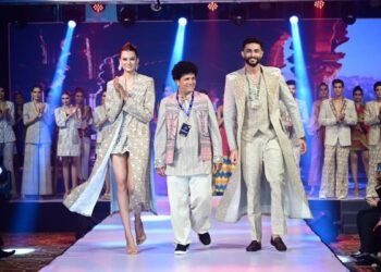 Bhopal’s Mumtaz Khan Showcases Eco-Chic at Rotary District 3141’s ONE Million Dollar Fundraising Fashion Show: A Celebration of Sustainable Style and Service in Mumbai