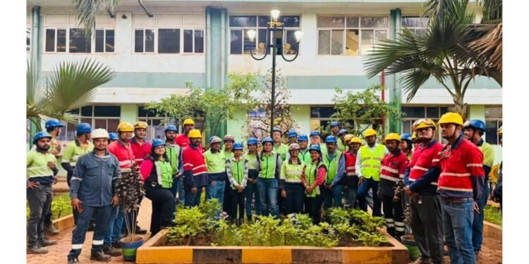 Vedanta Lanjigarh champions sustainability with scrap art sculpture competition