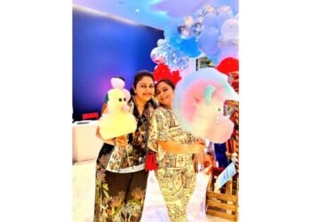 “Too Pretty to Eat, Too Magical to Miss” —This Cotton Candy Art that’s Taking Instagram by Storm