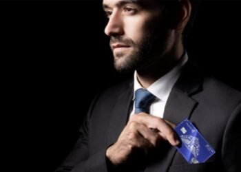 Luxury at Your Fingertips: Unveiling the World of Metal Credit Cards