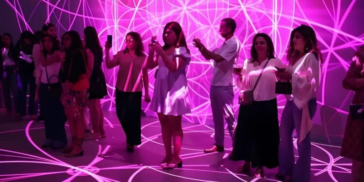 DLF Malls and The Legends Debut Immersive Art Show on Leonardo Da Vinci and Vincent Van Gogh