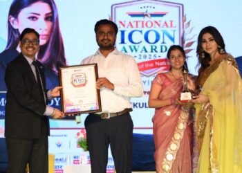 Empowering Minds, Shaping Futures: Mr. Kishor Nikam Wins National Icon Award 2025 | Category: Iconic Educator of the Year  Director, Gurukul Classes | Nashik, Nandgaon