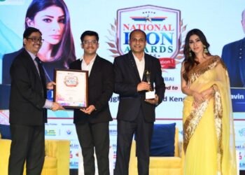 Crowning Style with Substance Mr. Pravin Vishnu Padghan Winner – National Icon Award 2025 Category: Best Fashion Icon Award Director, Rajgharana Kapad Kendra | Buldhana