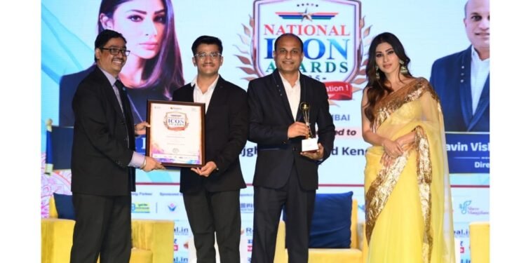 Crowning Style with Substance Mr. Pravin Vishnu Padghan Winner – National Icon Award 2025 Category: Best Fashion Icon Award Director, Rajgharana Kapad Kendra | Buldhana