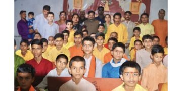 A Birthday Rooted in Service: Abhishek Kumar Tripathi Celebrates with Children and Cows in a Spirit of Devotion