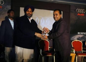 Meet Amit Kakkar: One Consultant’s Mission to Build Bridges, Not Just Careers