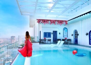 Discover Thane’s First Bespoke Designer Living with a Santorini-Inspired Pool at Larkins 315