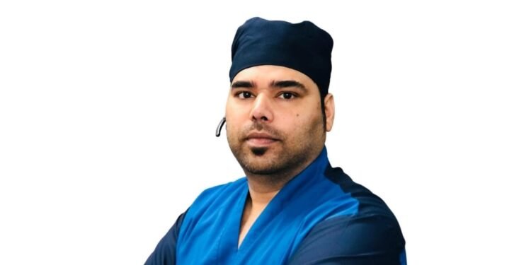 Dr. R.K. Singh Successfully Performs High-Risk Bariatric Surgery on 165 kg Patient