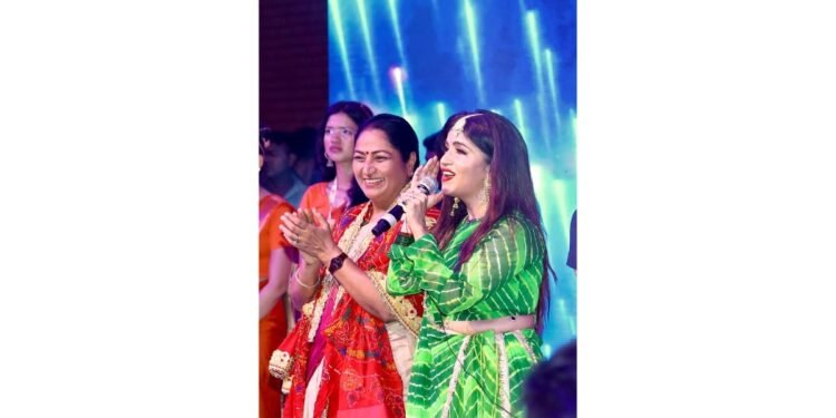 Shibani Kashyap Performs ‘Jashn-e-Nari’ at Teej Mahotsav with Delhi CM Rekha Gupta, Celebrating Women