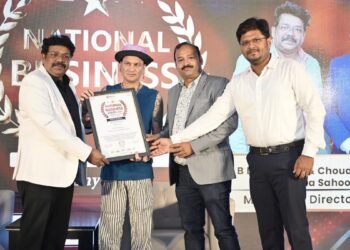 S B Debadatta and Choudhury Debabrata Sahoo’s Henny Fresh Awarded Most Eco-Conscious Poultry Brand
