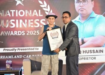 Tariq Hussain of Dreamland Car Bazar Recognized as Best Pre-owned Car Dealer in Assam at National Business Awards 2025