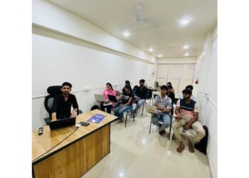 Ampliclicks Academy: Best Digital Marketing Institute in Jabalpur