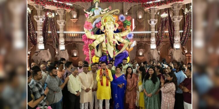 Whispering into Lord Ganesha’s Ear Fulfills Wishes – Every Year 50 to 80 Devotees Place Idols in Gratitude at the Mandap