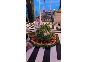 Gurumaa Karishma Shetty Performs Unique Worship by Creating a Shivling from Vegetables