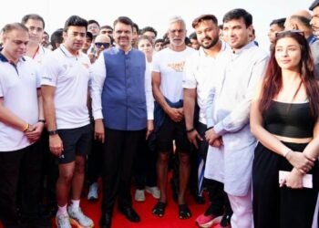 Tajinder Singh Tiwana Leads Historic NaMo Yuva Run on Mumbai’s Coastal Road Promenade to Celebrate PM Modi Ji’s 75th Birthday