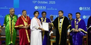 SRMIST shines at the 21st Convocation, awards 15k degrees and Honoris Causa to IIM-A director