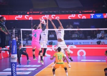 Chennai Blitz Keep PVL 2025 Hopes Alive with Nail-Biting Win Over Defenders
