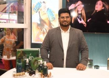 Mr. Kumar Gaurav – Founder and CEO of Lepl Group officially launched SH-RD in India (World’s 1st scalp care brand) at Bombay Expo Centre, Mumbai