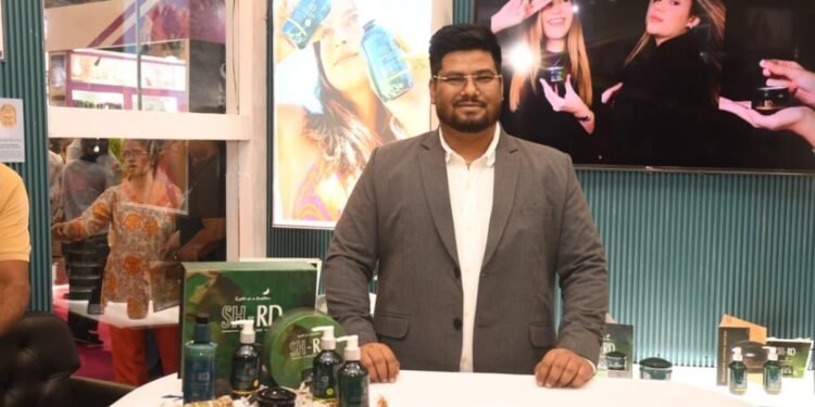 Mr. Kumar Gaurav – Founder and CEO of Lepl Group officially launched SH-RD in India (World’s 1st scalp care brand) at Bombay Expo Centre, Mumbai