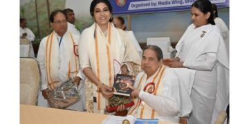 Dr. Sohini Sastri Shines as Guest of Honor at the Rashtriya Media Maha Sammelan 2025 Held at the Brahma Kumaris Headquarters