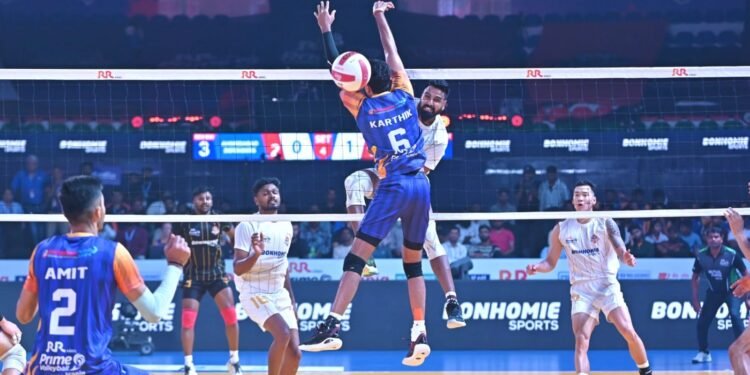 PVL 2025: Ahmedabad Defenders hand Mumbai Meteors their first defeat of the season