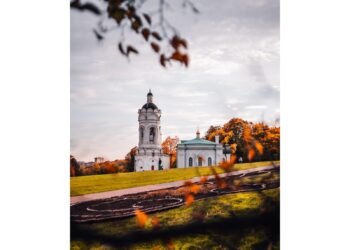 Why visit Moscow in autumn