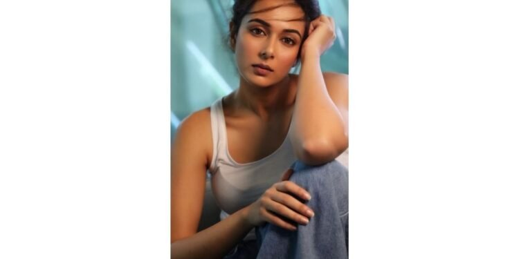 Manini Chadha Shines Alongside Varun Dhawan, Janhvi Kapoor in Dharma Productions’ Sunny Sanskari Ki Tulsi Kumari