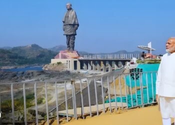 PM Modi Bold Gujarat Visit Unites Progress and Pride