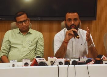 Hiraba no Khamkar Empowers 21,000 Girls’ Education