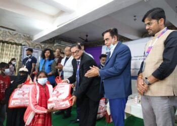 RK HIV AIDS Research and Care Center and SBI Foundation distribute nutrition kits to TB patients in Ranchi