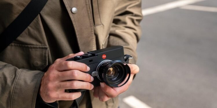 Next Milestone for the Leica M-System Leica M EV1 – the first M-Camera with an integrated electronic viewfinder