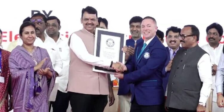 Shakti Pumps Contributes 8846 Solar installations in Guinness Attempt in Maharashtra
