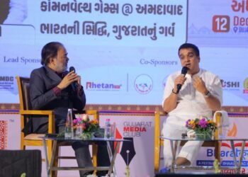 At BharatKool Adhyay-2, Honourable Deputy Chief Minister Shri Harsh Sanghavi Discusses Commonwealth Games and Other Important Topics with Shri Ajay Umat