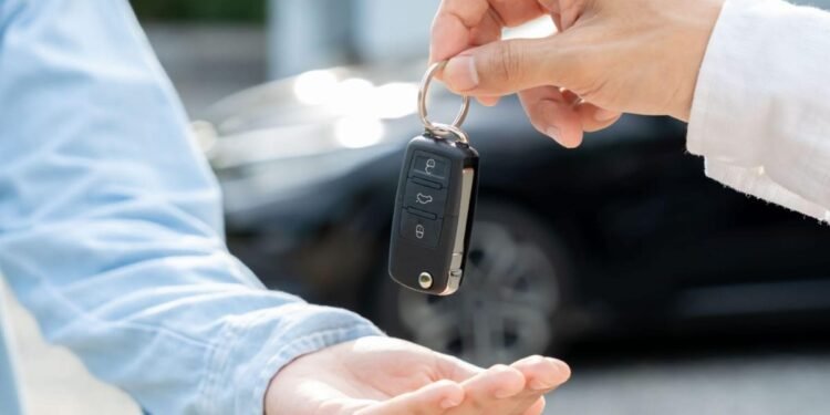 Why Every Car Buyer Should Use a Car Loan EMI Calculator Before Applying