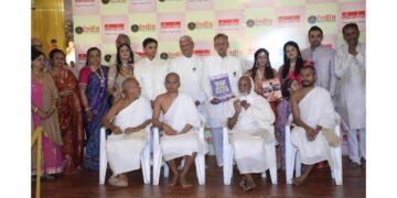 A gathering of six thousand devotees witnessed the consecration of 385 Moksha-garlands at Siddhavad