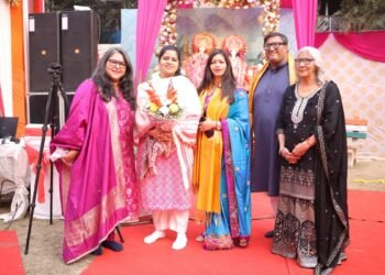 Renowned Artists Nikunj Kamra Ji and Arushi Gambhir Perform Rasmay Sankirtan at Mrs. Rajni Kapoor’s 75th Birthday