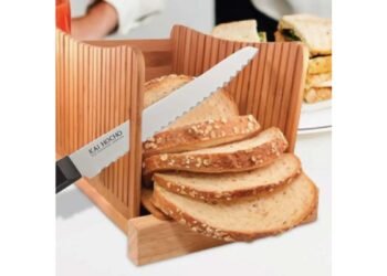 Kai Hocho Premium Bread Knife, A Gift of Japanese Craftsmanship for Christmas