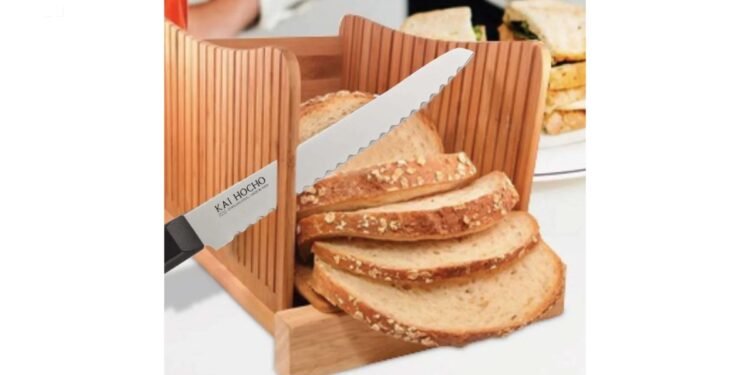 Kai Hocho Premium Bread Knife, A Gift of Japanese Craftsmanship for Christmas