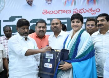 Innovation at its Best: ‘Change Maker’ IAS Hari Chandana Honoured for WhatsApp Grievance Redressal System